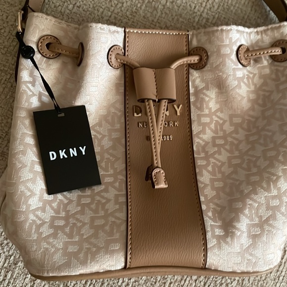DKNY Beige Canvas and Faux Leather Logo Print Purse - Picture 6 of 12